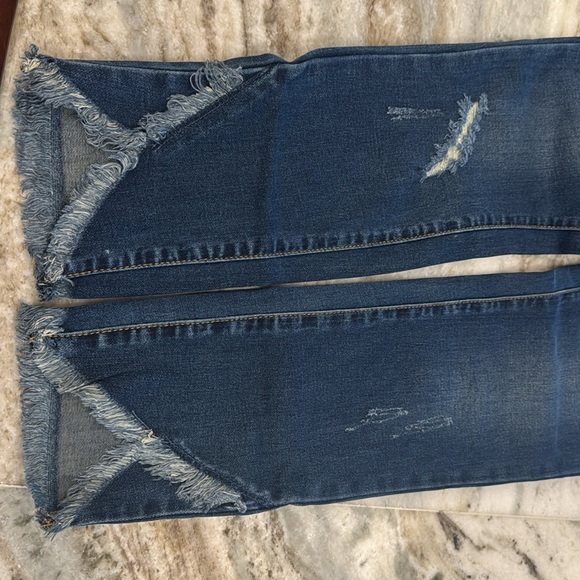 Judy Blue Skinny Jeans - Picture 4 of 6